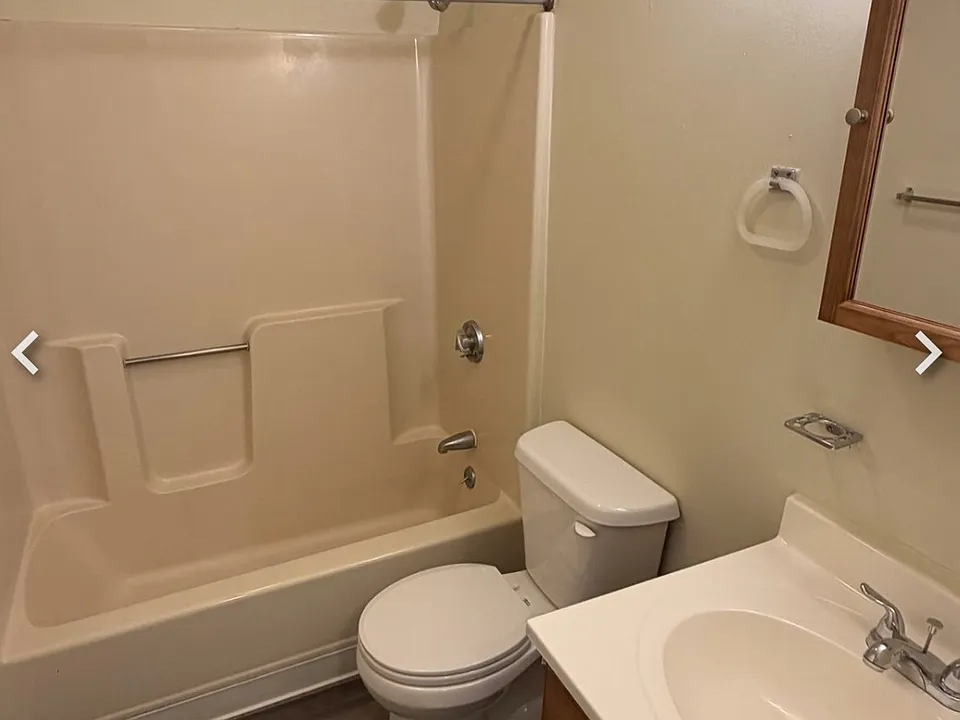 17 Blossom St #2