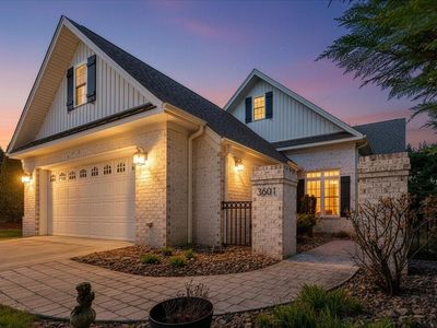 3601 Colonial Court Dr, Roanoke, VA, 24018