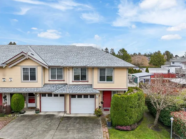 2715 Shelbourne St #7, Victoria, BC V8R 4M3