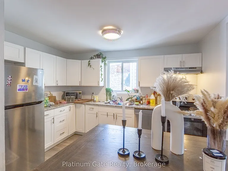 1040 Gladstone Ave — Photo 5