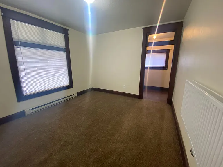 832 Columbia Ave — Photo 5