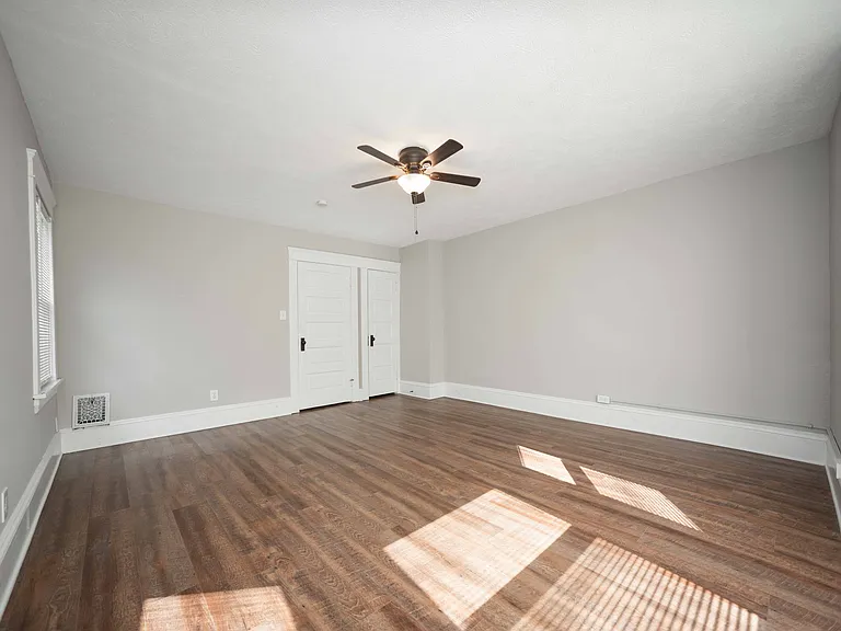 1376 Gladys Ave #1376 — Photo 22