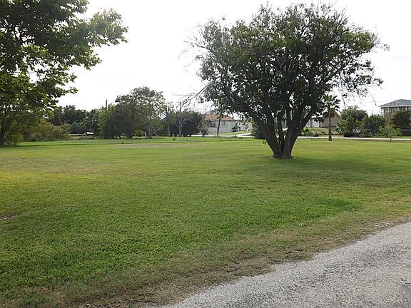 Located at 1301 9th Street, San Leon