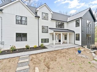 25 Brook St, Wellesley, MA 02482