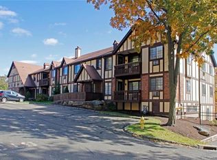 21 Canterbury Rd #21, Bridgeport, CT 06606