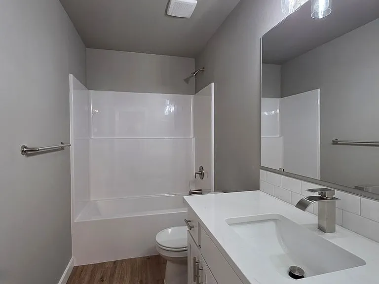 724 N Pearl St #A — Photo 20