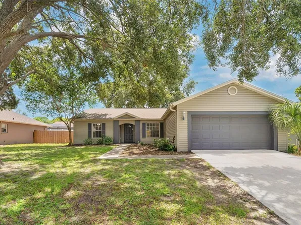 837 Greenbelt Cir, Brandon, FL 33510