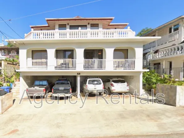 1145 Ukana St, Honolulu, HI 96818