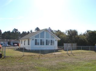 331 Octopus Ave NE, Ocean Shores, WA 98569
