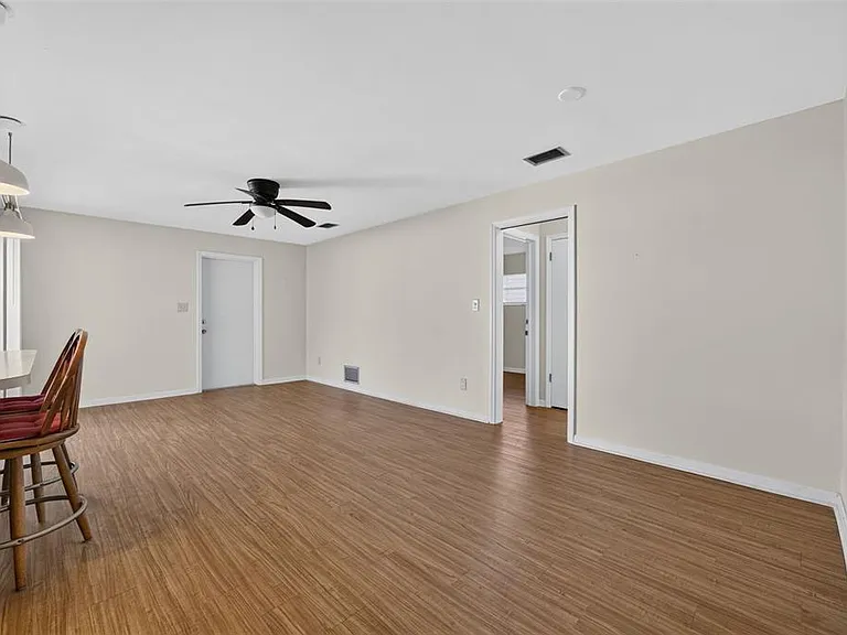 125 E Faith Ter — Photo 10