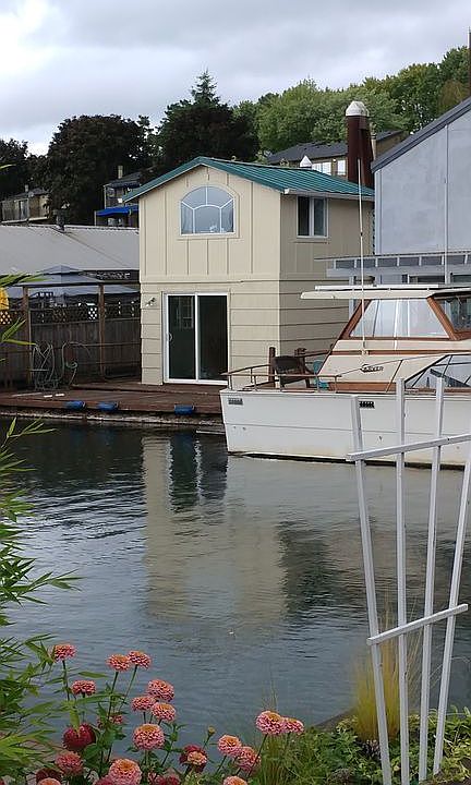 4th image of 11612 N Island Cove Ln