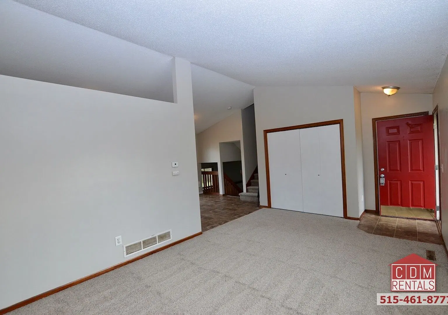 Desirable Riverwoods Ranch Home — Photo 3