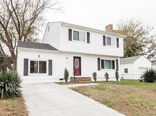 300 Long Creek Ln, Hampton, VA 23664