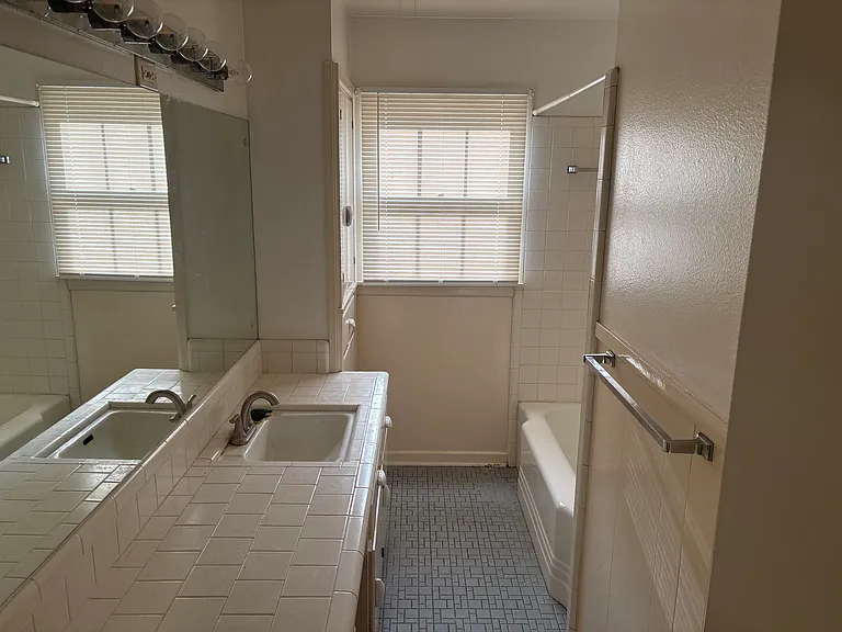 629 Zelwood Dr — Photo 5
