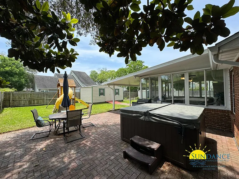 109 Long Pointe Dr — Photo 37