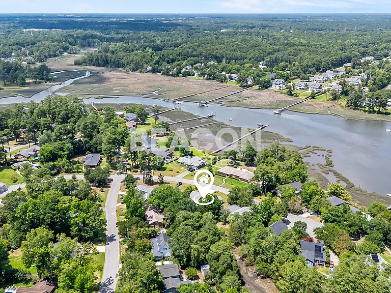 406 W Blackbeard Rd — Photo 8