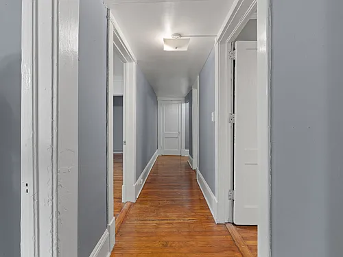 160 4th St NE #9 Photo 1