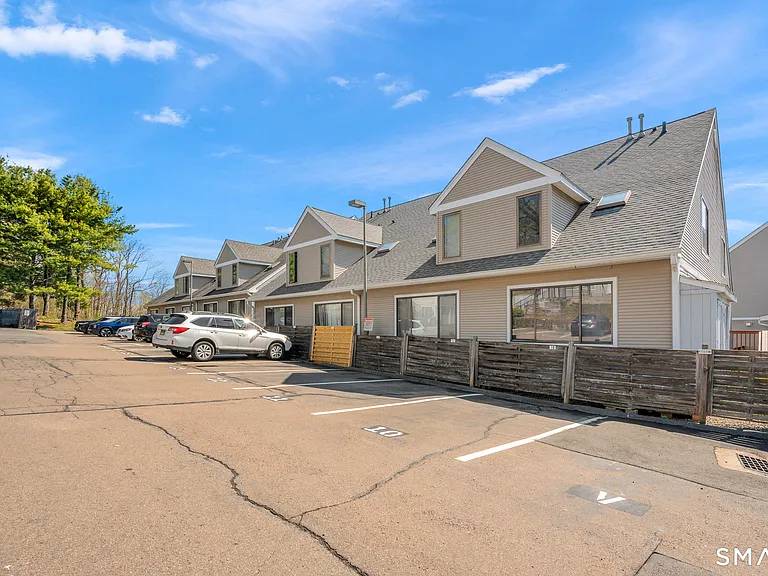 1690 Dixwell Ave #C8 — Photo 1