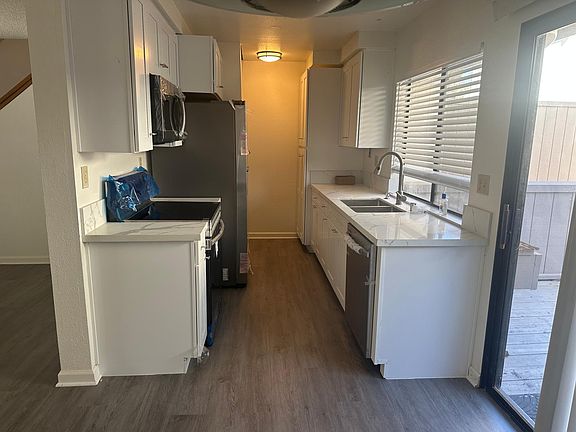 3rd image of 2718 Ariane Dr Unit 28