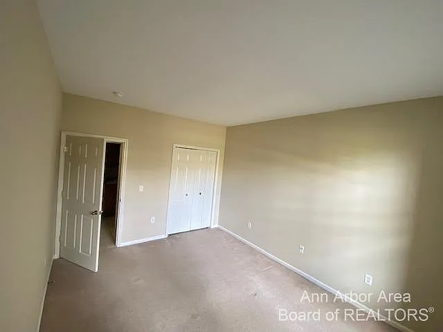 3254 Primrose Ln — Photo 12