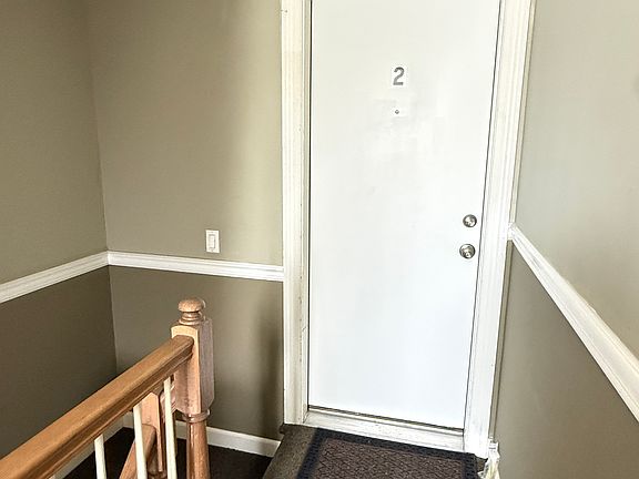 Apartment 2 entrance