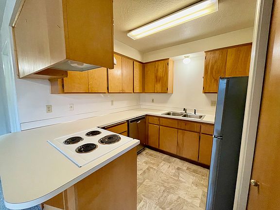 4th image of 4120 Henry Ct #A