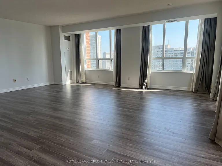 156 Enfield Pl #2205 — Photo 5