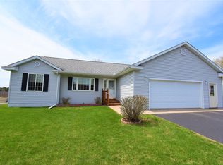 662 250th St, Woodville, WI 54028