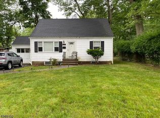 41 Bennington Rd, Livingston, NJ 07039