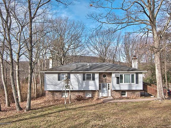 4th image of 139 Tanbark Ln