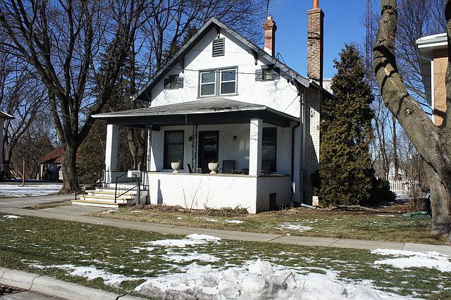 1st image of 134 E Sunnyside Ave