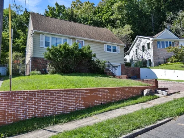 31 Dewey Avenue, Clifton City, NJ 07013