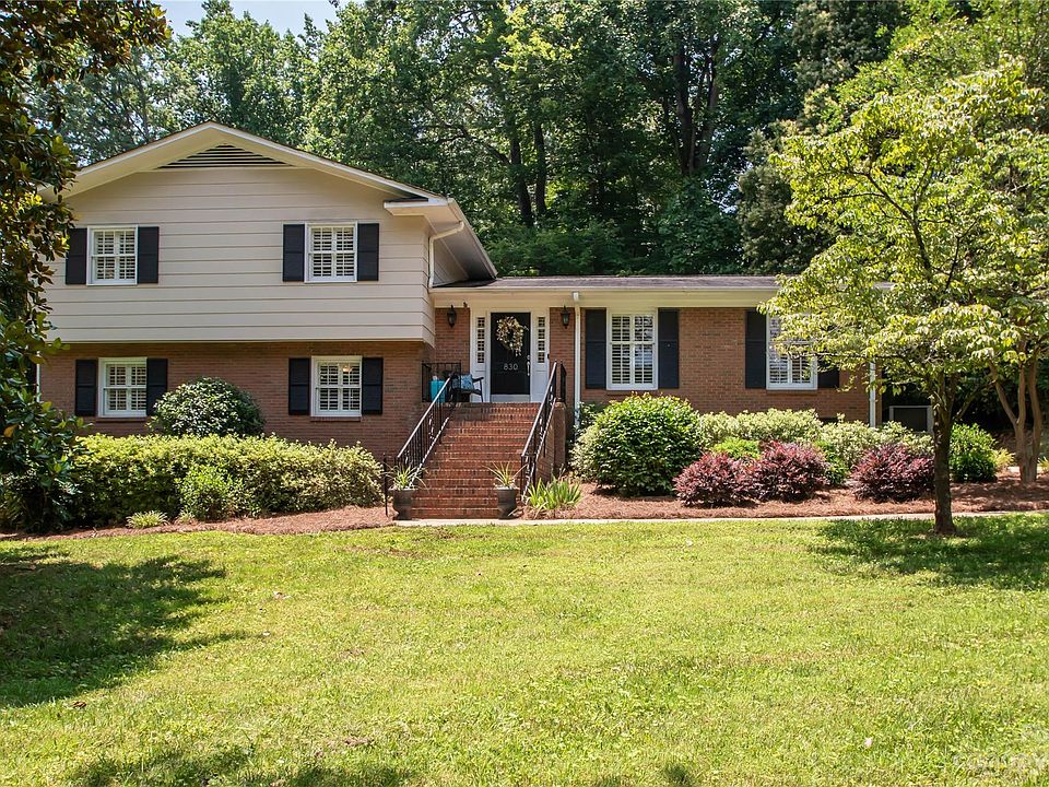 1st image of 830 Wingrave Dr