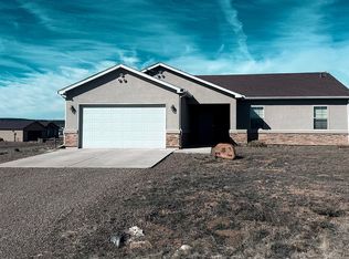 15 Mountain View Ln, Edgewood, NM 87015