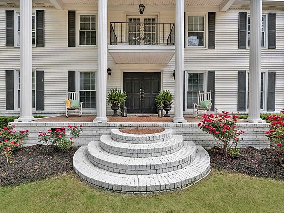 4th image of 1244 Weston Rd