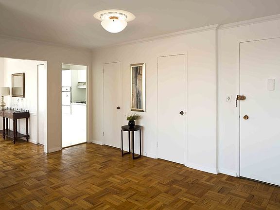 4th image of 525 E 86th St APT 17-D