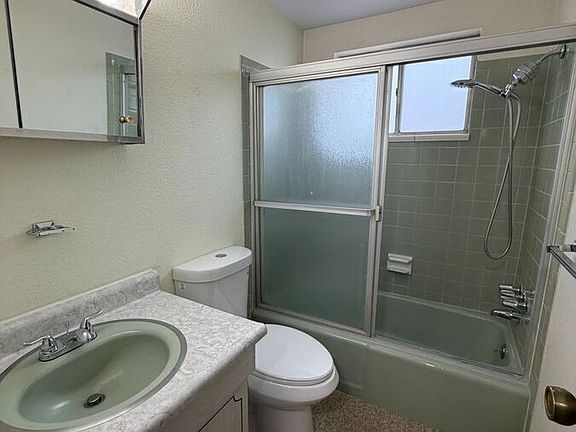 5th image of 3305 S Clarkson St APT 303
