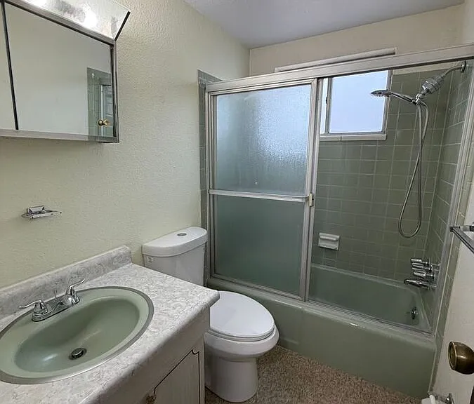 3305 S Clarkson St #303 — Photo 5