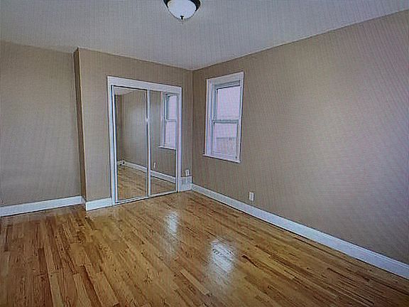 3rd image of 567 Logan Ave #2