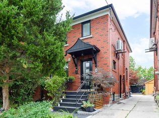 18 Earnscliffe Rd, Toronto, ON M6E 1J5