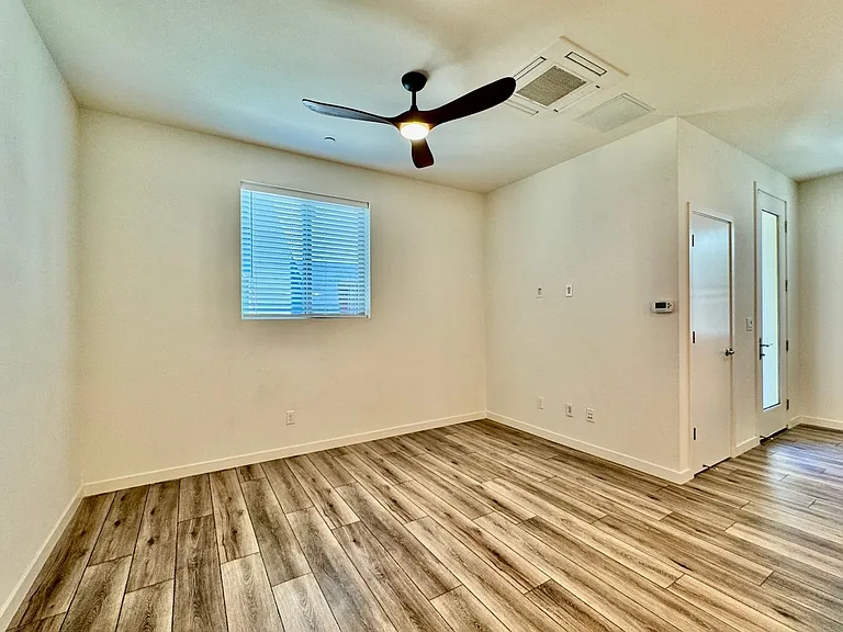 196 Log Pond Ln — Photo 7