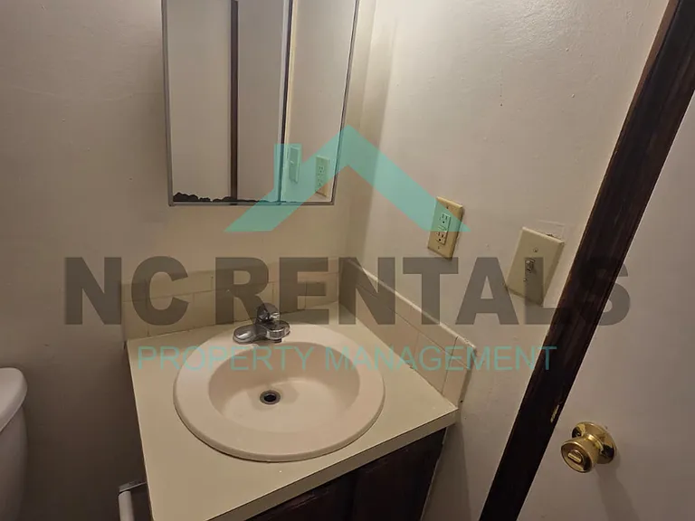 2559 Green Oaks Ct #A — Photo 13