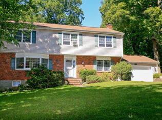 29 Fenwood Rd, Mahopac, NY 10541