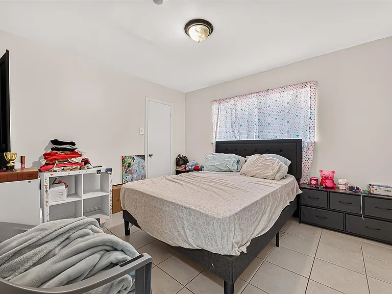 8831 Sandstone St — Photo 25
