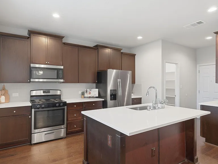 5965 Malta Cir — Photo 3