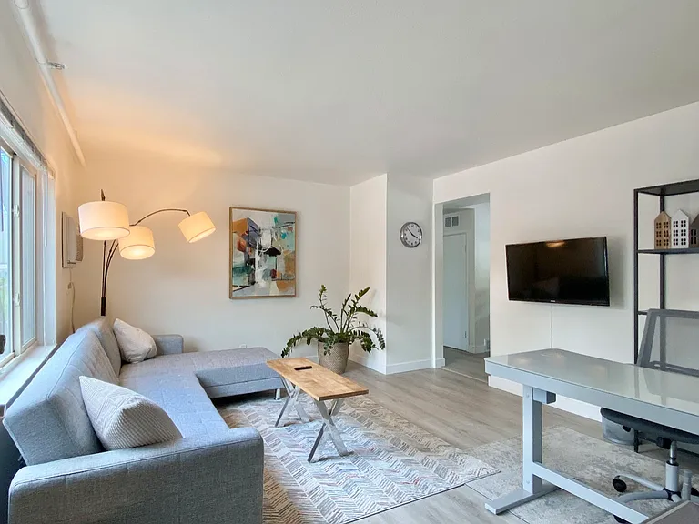 1840 Alpine Ave #4 — Photo 2