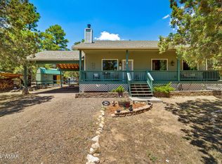 2106 Indian Trl, Overgaard, AZ 85933