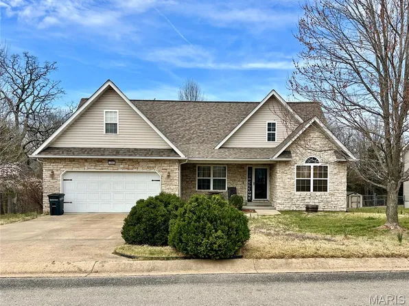 104 La Vista Dr, Waynesville, MO 65583