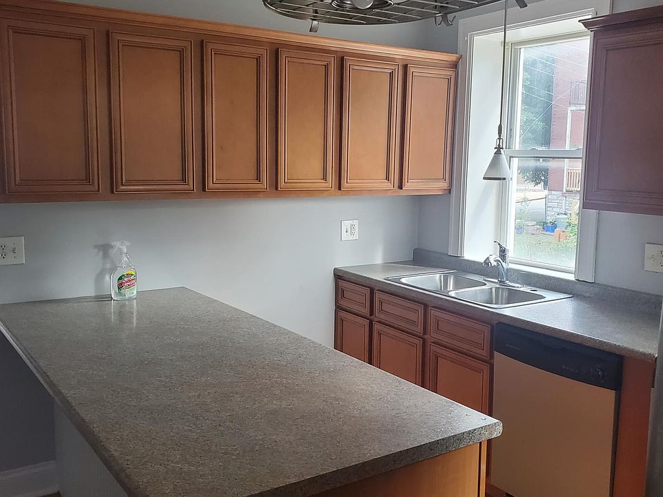1st image of 2015 McNair Ave Floor 1