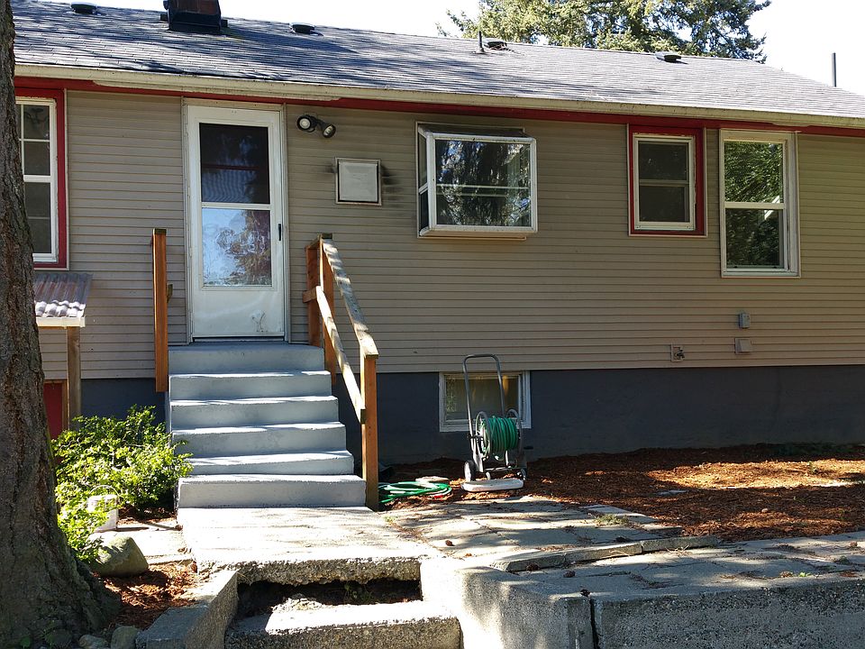 2nd image of 13844 38th Ave S